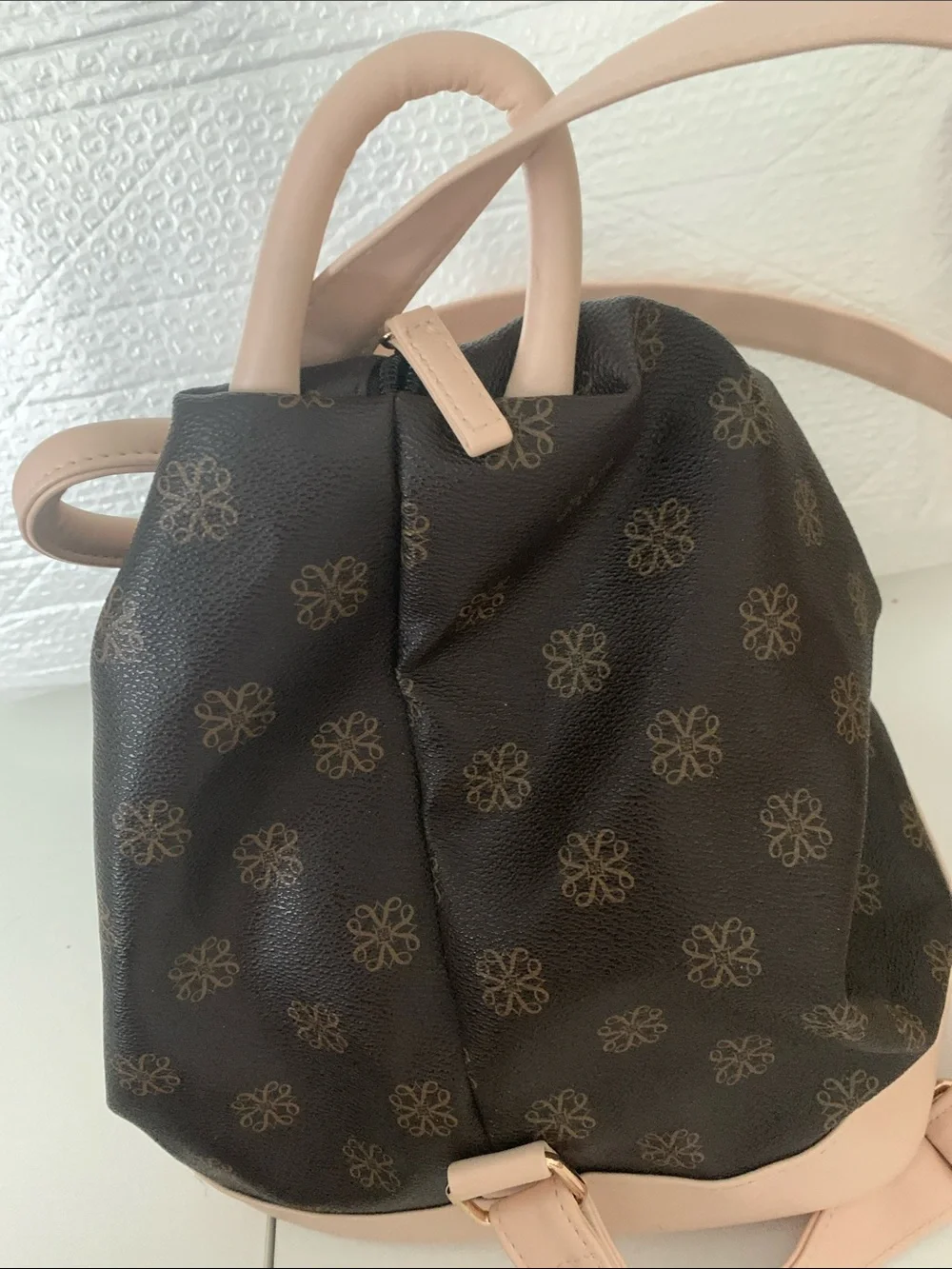 Avon Signature Collection Hobo